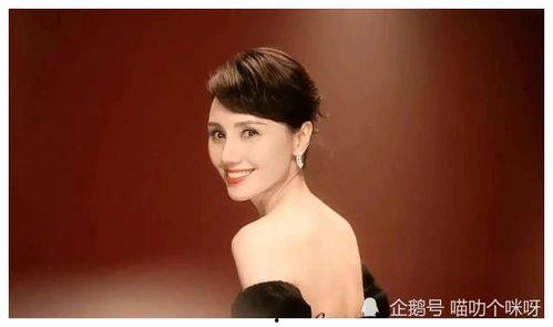 娱乐圈在线吃瓜女配,揭秘在线吃瓜女配的幕后故事